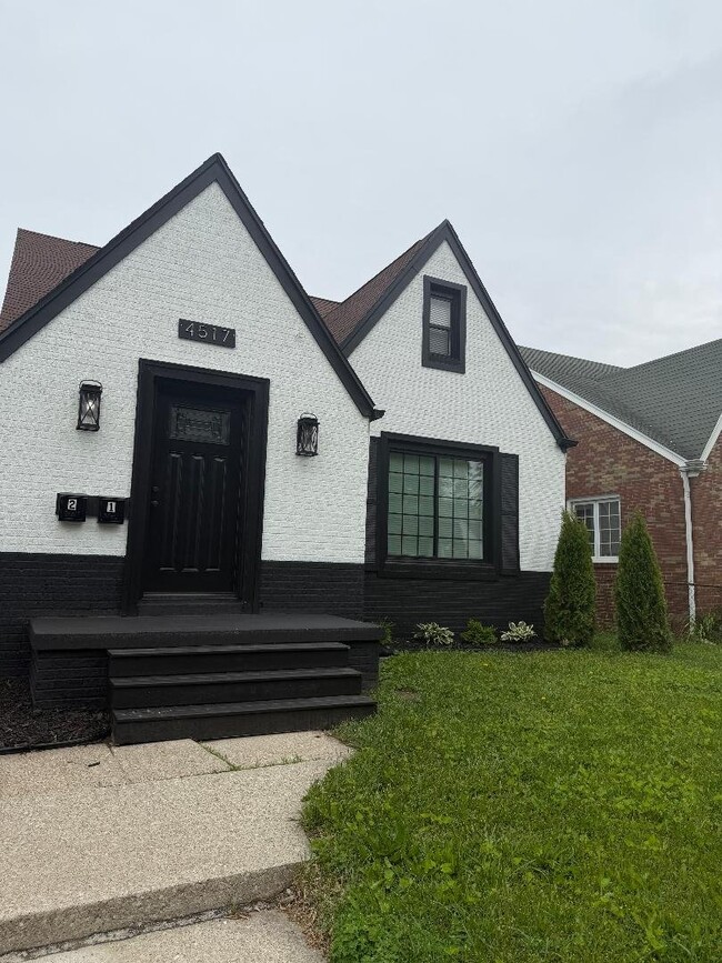 Building Photo - 4517 Douglas Rd