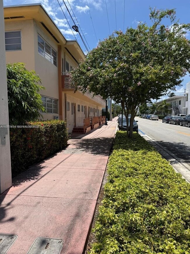 Building Photo - 1060 Pennsylvania Ave