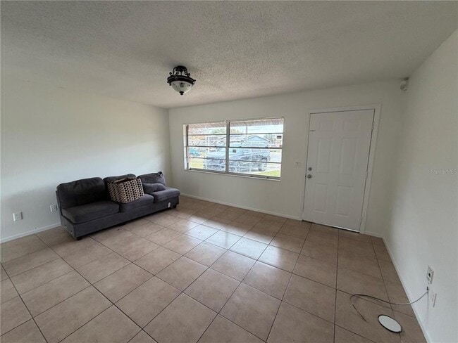 Building Photo - 5320 Snowflake Ct