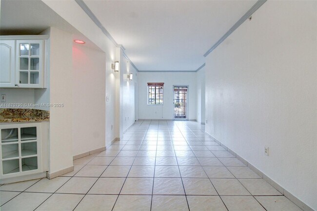 Building Photo - 17425 NW 75th Pl