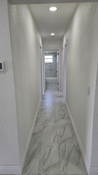 Building Photo - 8533 Viva Via Dr