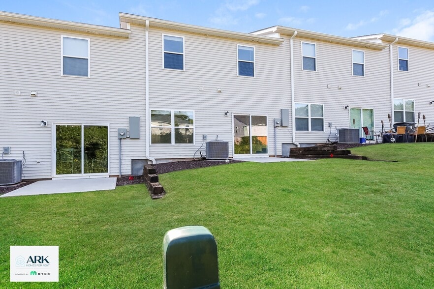 Building Photo - 124 Cannon Creek Dr