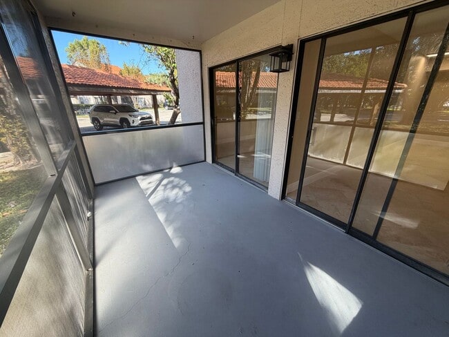 Building Photo - ANNUAL RENTAL - OASIS - 1 BED/1 BATH