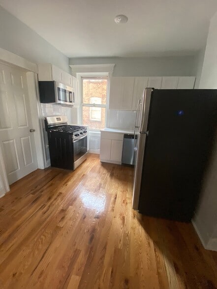 Building Photo - Angel View Apartments