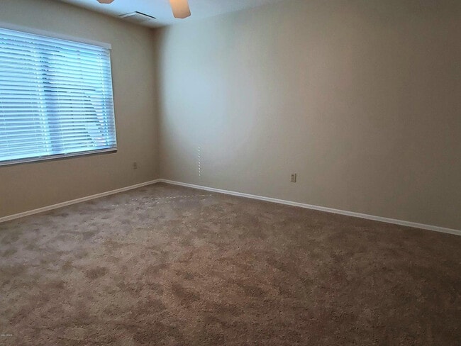 Building Photo - 5513 W Folley St