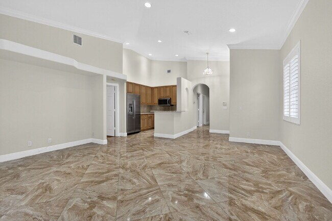 Building Photo - Beautiful & Spacious 3 Bedroom and 2 Bathroom with 2 Car garage and covered patio Home in West Pa...