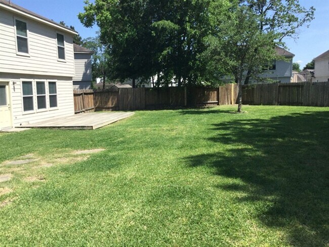 Building Photo - 9830 Wing St