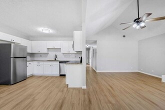 Building Photo - 4660 Bryant Rd