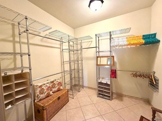 Building Photo - 14341 E 54th St