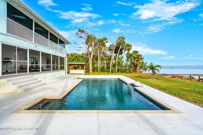 Building Photo - 100 Bonita St