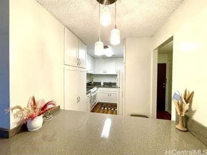 Building Photo - 303 Liliuokalani Avenue Unit 301