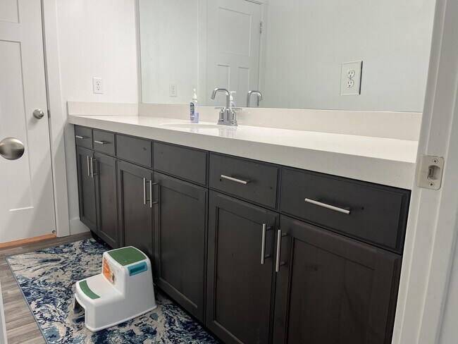 Building Photo - 4592 Rustic Ranch Way