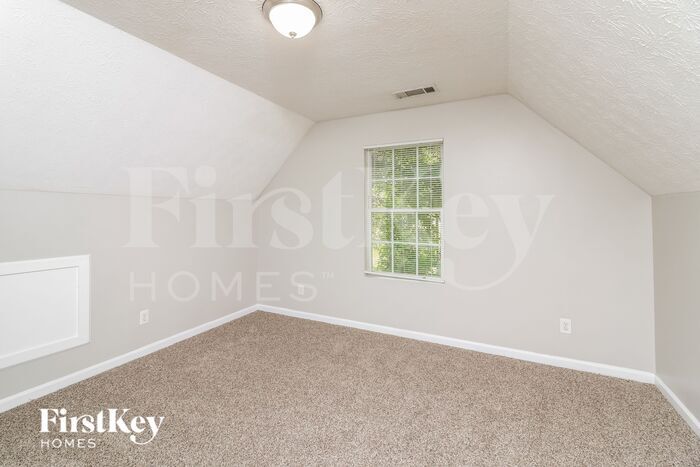 Building Photo - 103 Cobblestone Dr