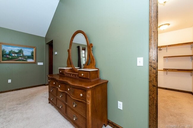 Building Photo - 131 Hemlock Dr