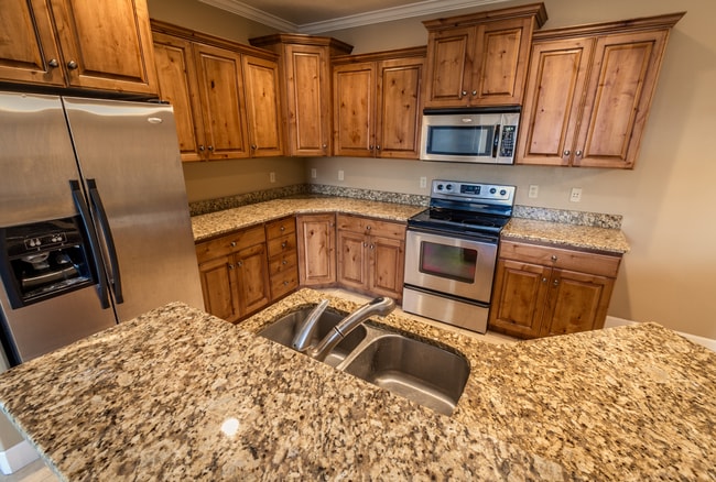 Building Photo - Italian Villages | 3-Bedroom Naples