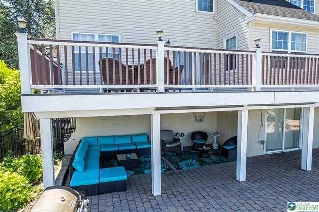 Building Photo - 202 McNair Cir