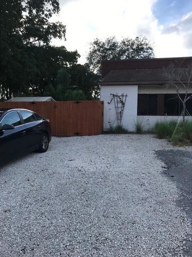 Building Photo - 6981 NW 29th Ln