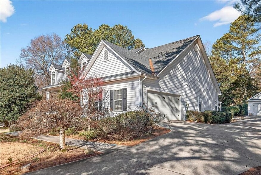 Building Photo - 58 Legend Dr