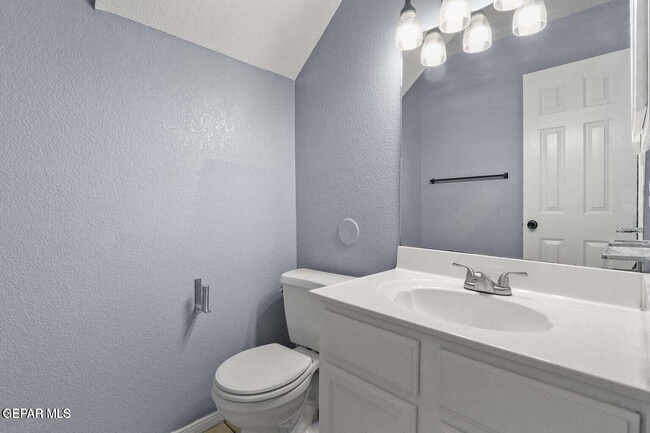 Building Photo - 653 Pete Payan Dr