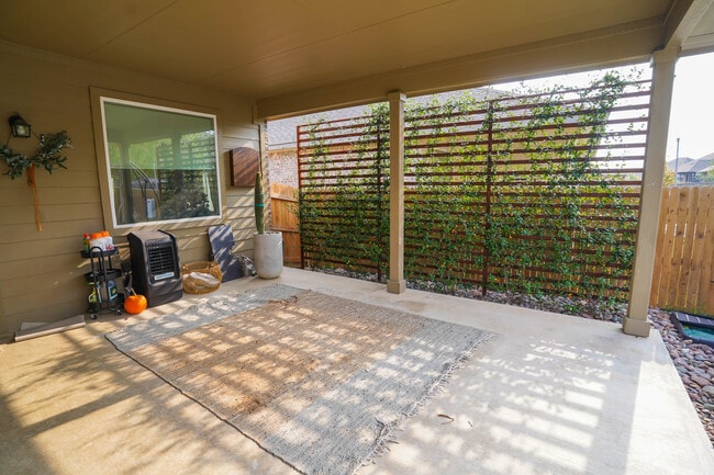Building Photo - 9312 Margaret Jewel Ln