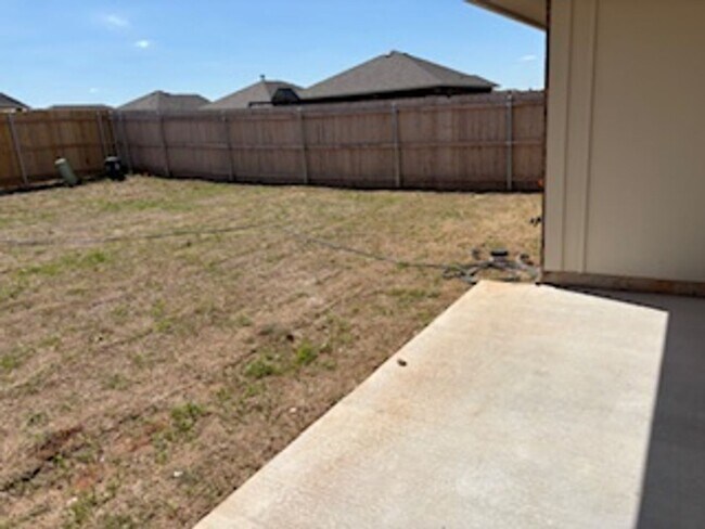 Building Photo - Beautiful New Home!