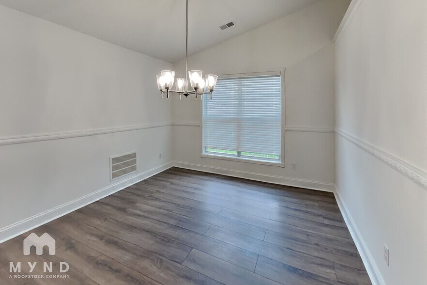 Building Photo - 3992 Moore Creek Dr