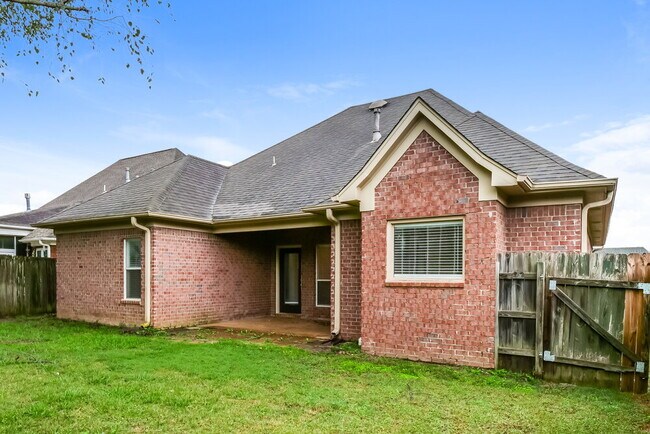 Building Photo - 4494 Graystone Dr