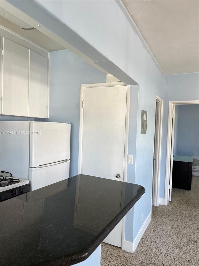 Building Photo - 1006 Casuarina Rd