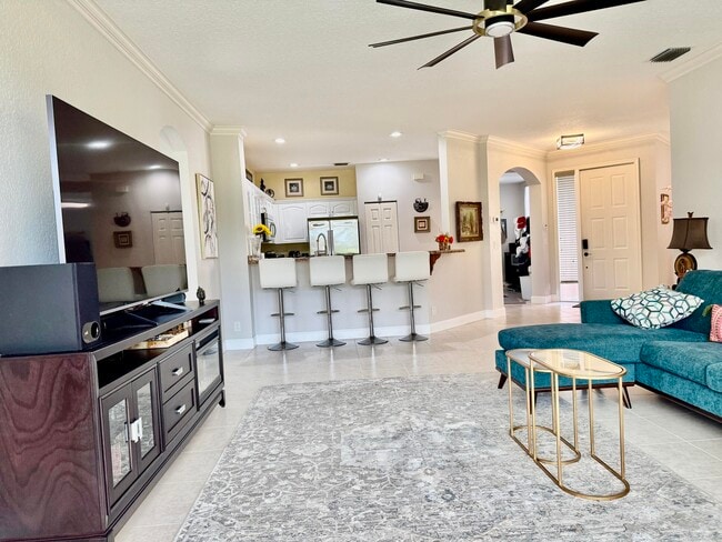 Building Photo - 8082 Aberdeen Dr