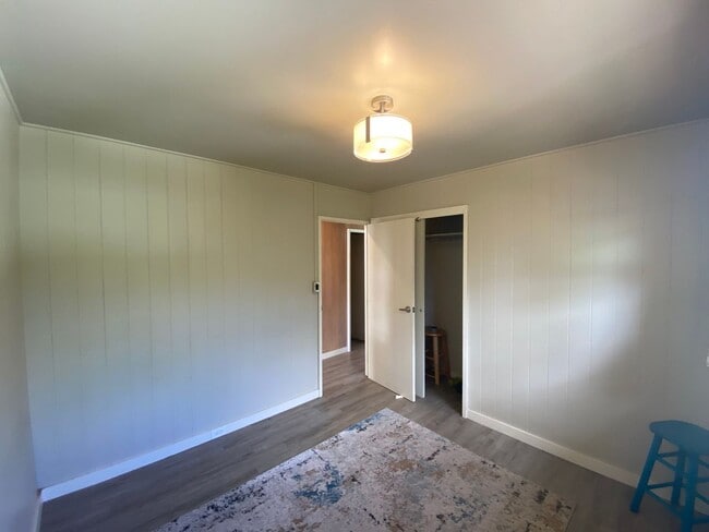 Building Photo - Charming Vintage 3-Bedroom, 1-Bath Home in Waimea