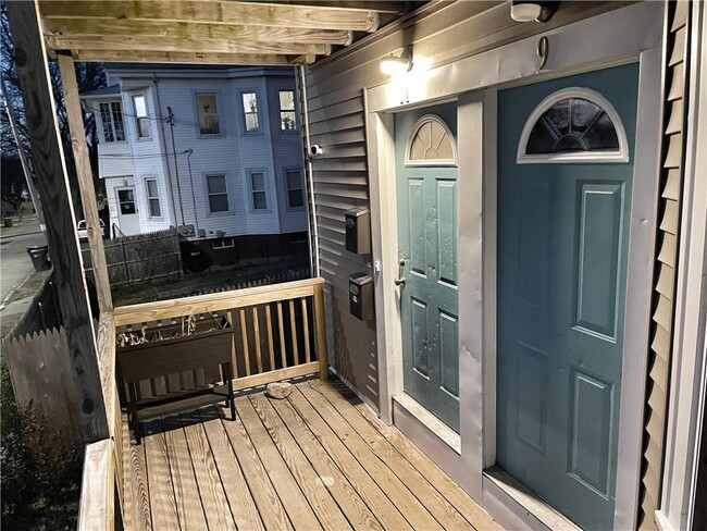 Building Photo - 9 Samoset Ave