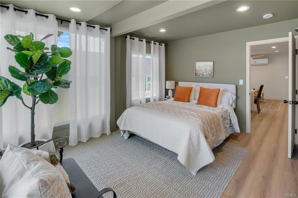 Building Photo - 1123 E Ocean Blvd