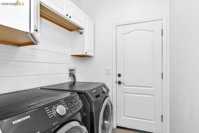 Building Photo - 5470 Gold Creek Cir