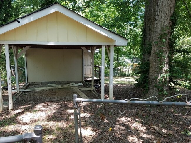Building Photo - Charming 2-Bedroom, 1-Bath Home with Fenced Yard in Decatur
