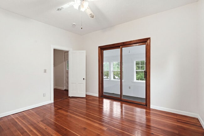 Building Photo - 457 N Franklin St