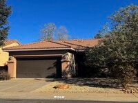 Building Photo - 934 N Slow Creek Ln