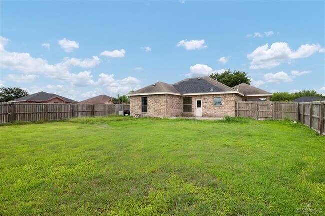 Building Photo - 206 Caramel Dr