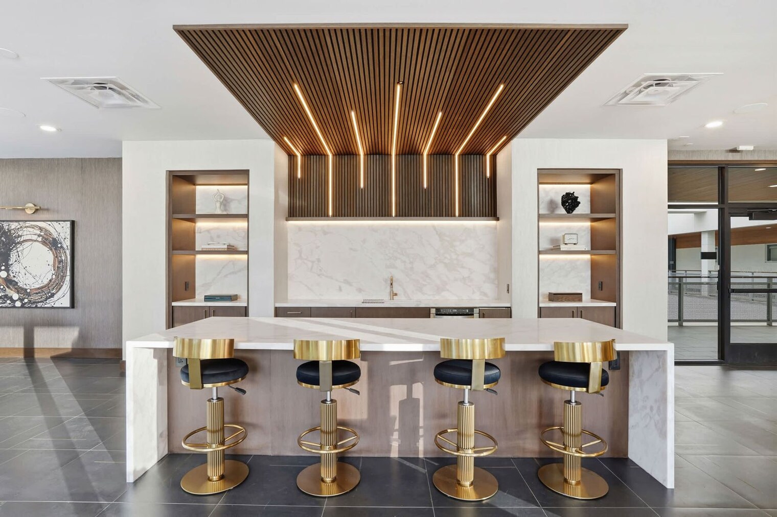 Building Photo - 411 N Akard St