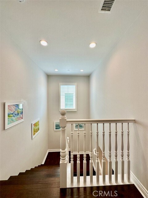 Building Photo - 108 Cordial