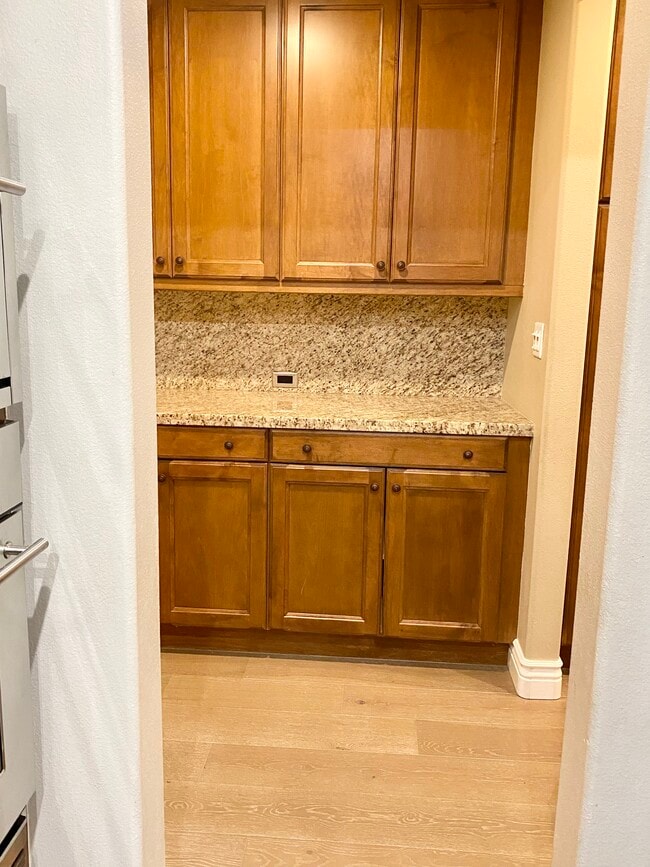 Building Photo - 26529 Craftsmen Ct