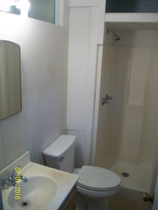 Building Photo - 2851 Wells Dr
