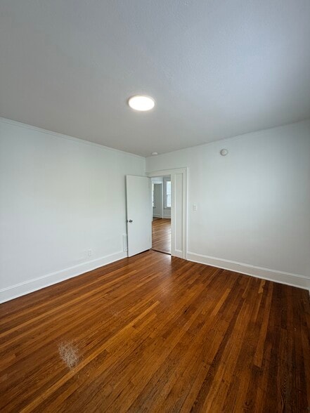 Building Photo - 44 Brooklawn St