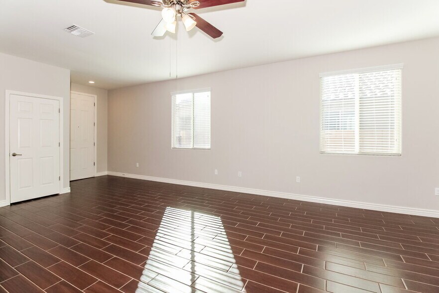 Building Photo - 6386 W Willow Falls Way