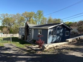 Building Photo - 50 Orchard Trl