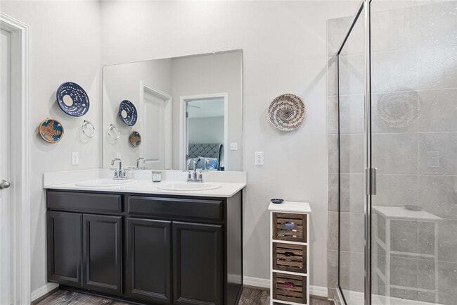 Building Photo - 805 Russet Rock Dr