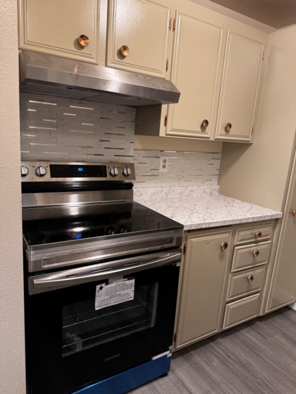 Building Photo - 2312 N 134th St