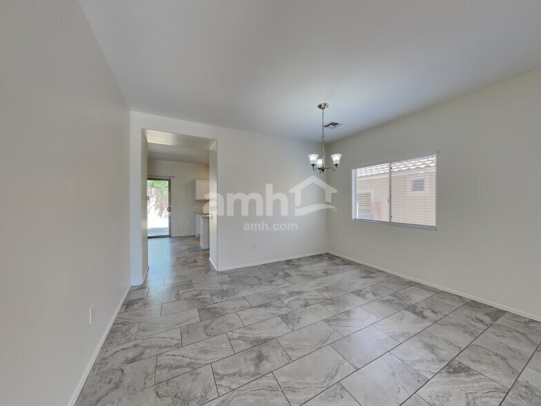 Building Photo - 14412 S Via Gualda