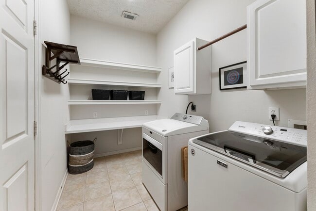 Building Photo - 74 Shannon Green Ct