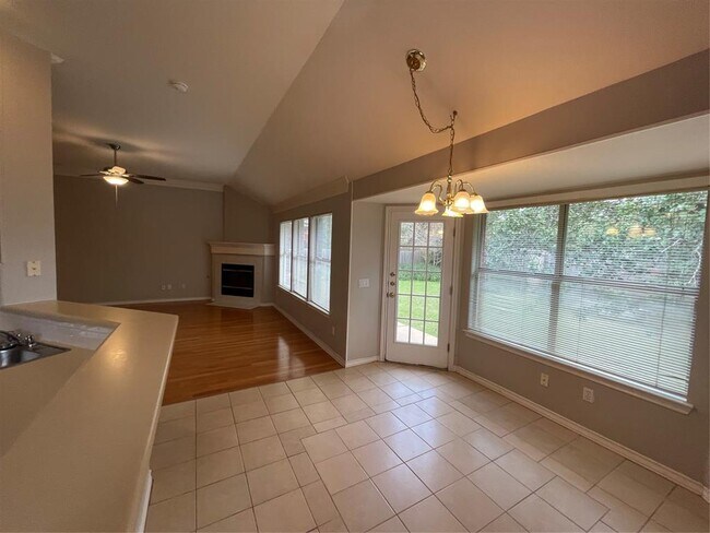 Building Photo - 6605 Needham Ln