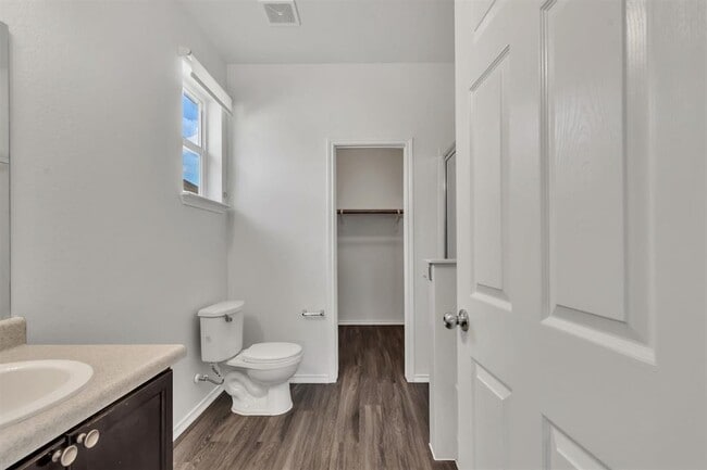Building Photo - 9300 China Rose Dr